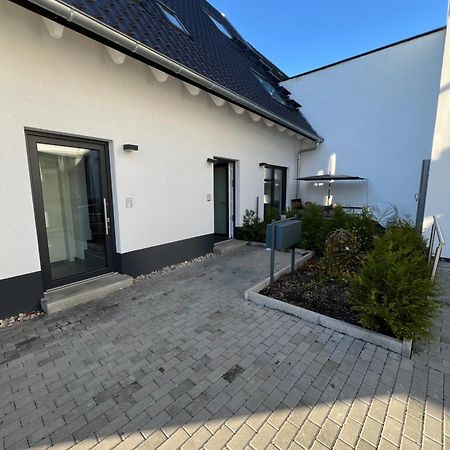Moderne Wohnung Karlsruhe Neureut, Fussbodenheizung - Regendusche - Waschmaschine - Stellplatz Zewnętrze zdjęcie