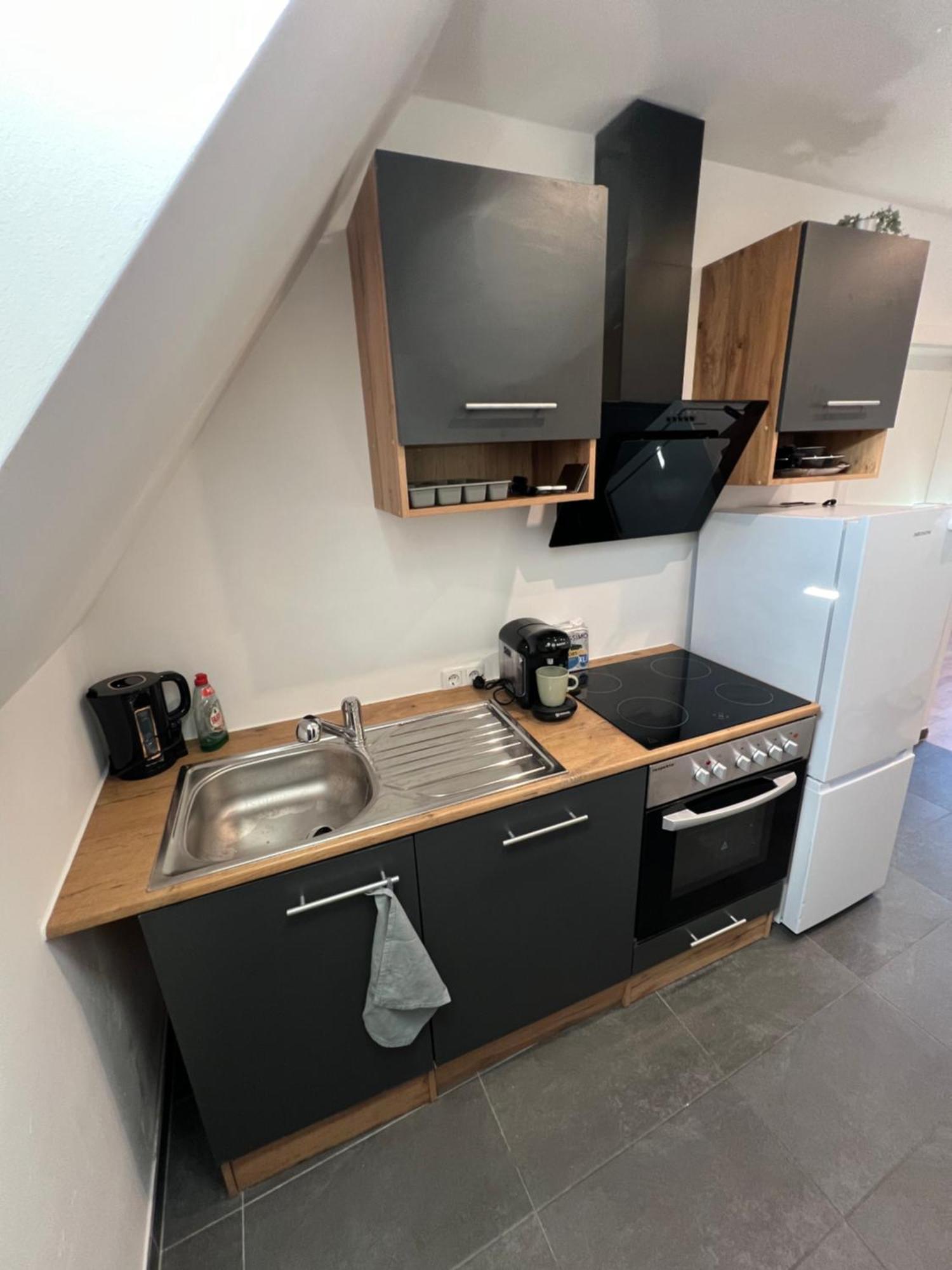 Moderne Wohnung Karlsruhe Neureut, Fussbodenheizung - Regendusche - Waschmaschine - Stellplatz Zewnętrze zdjęcie