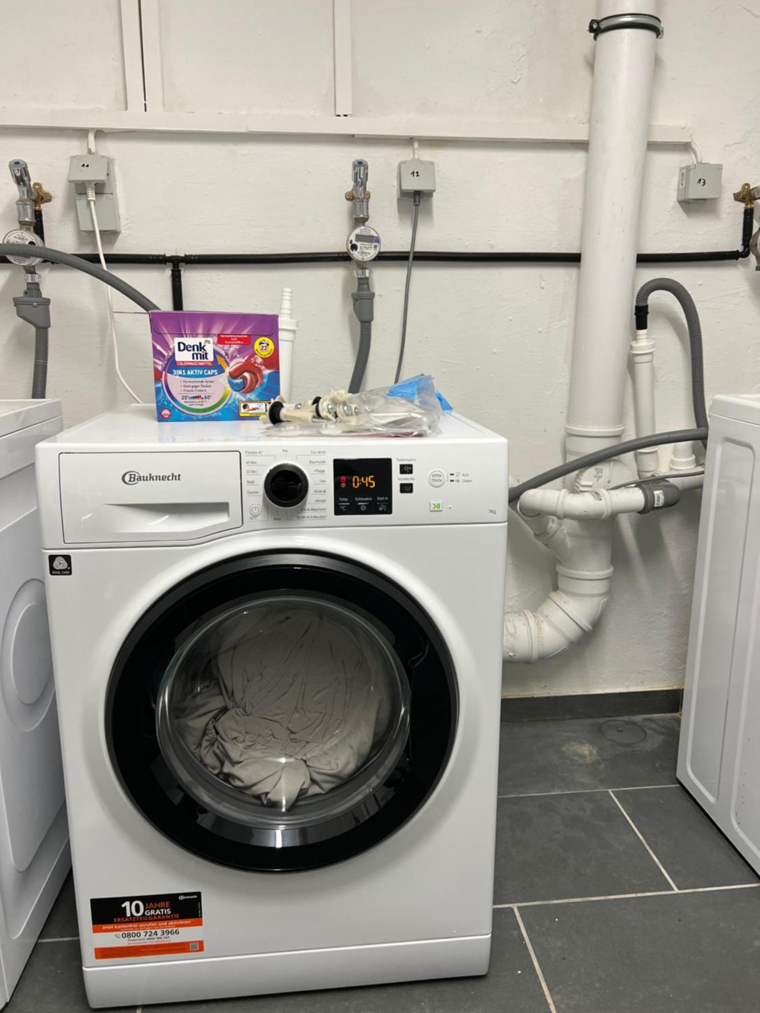 Moderne Wohnung Karlsruhe Neureut, Fussbodenheizung - Regendusche - Waschmaschine - Stellplatz Zewnętrze zdjęcie